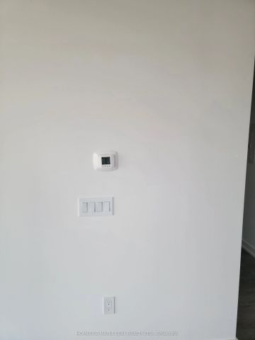 15 Wellington Street S #712 - Photo 2