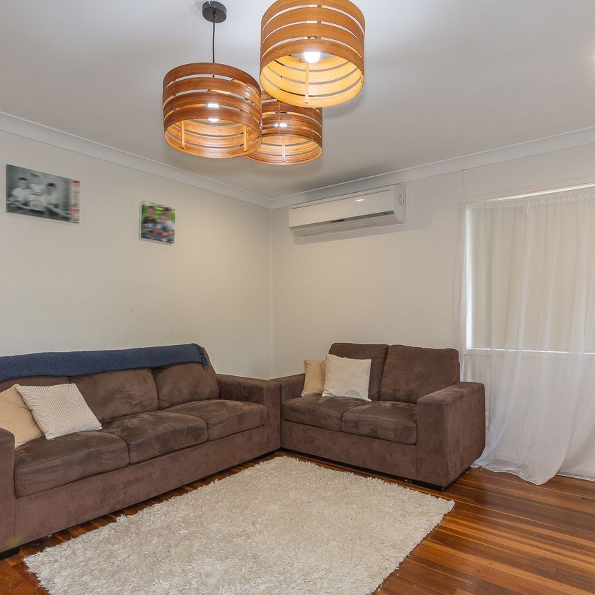 6 Wallace Street, Redcliffe QLD 4020 - House For Rent | Domain - Photo 1