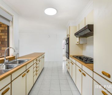 Three Bedroom Family Home in a Peaceful Location &excl; - Photo 2