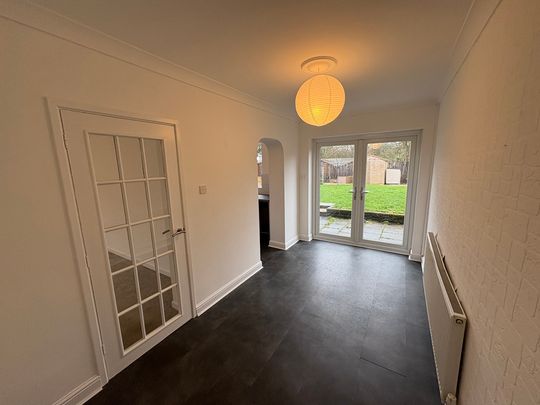 Clos Glanlliw, Pontlliw, Swansea, SA4 9DW - Photo 1