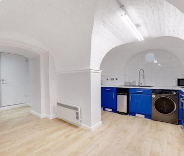 1 bedroom property to rent - Photo 2