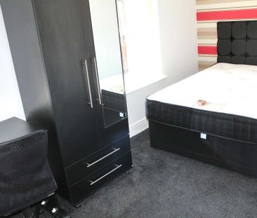 Romney Street, Salford - Photo 3