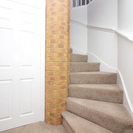 5 bedroom detached house to rent - Photo 1
