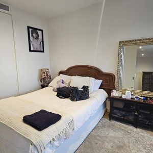 HIGH FLOOR, BRIGHT , SPACIOUS - Photo 2