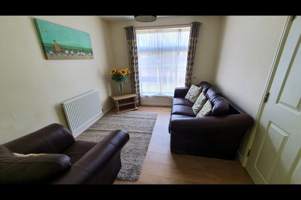 Room in a Shared House, Nazareth Road, NG7 - Photo 1
