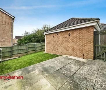 Silverwood Close, Sunnyside, S66 - Photo 4