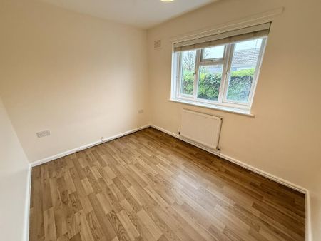 2 bedroom detached bungalow to rent - Photo 3