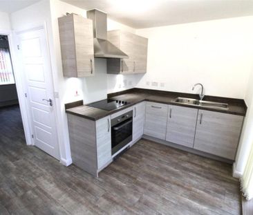 2 bedroom semi-detached house to rent - Photo 3