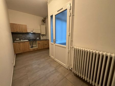 Location Appartement 2 pièces 42m² - Photo 2