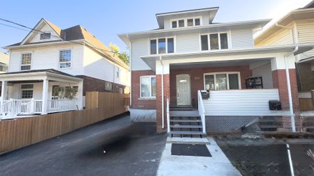 For Lease - 4992 Mcrae Street, Niagara Falls, Ontario - Photo 4