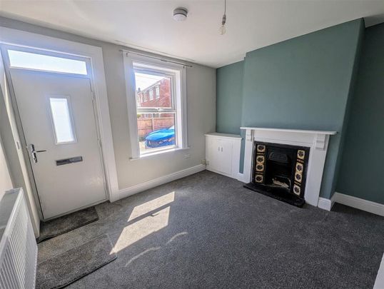 2 bedroom house to rent - Photo 1