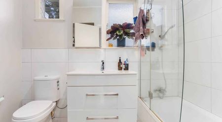 3 Bedroom house in central of Onehuga - Photo 4