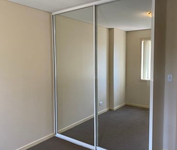 TWO BEDROOM APARTMENT IN THE HEART OF BLACKTOWN! - Photo 1