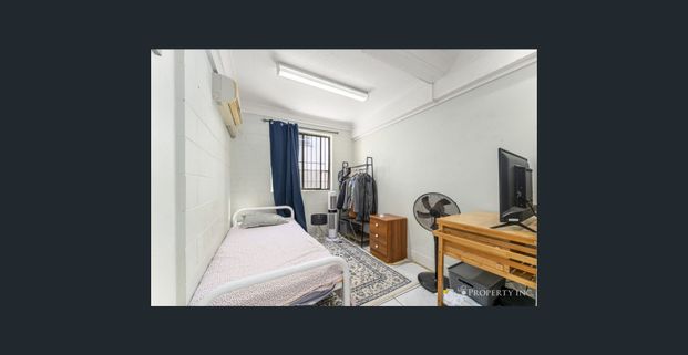 1-Bedroom Unit in the Heart of West End - Photo 1