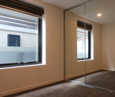 Modern Apartment with Amazing City Views in Brunswick - Photo 3