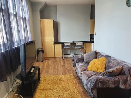 1 bedroom apartment to rent - Photo 3