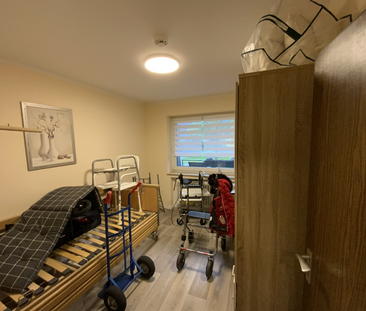 Demnächst frei! Renovierte 2-Zimmer-Wohnung mit Balkon und modernem... - Foto 1