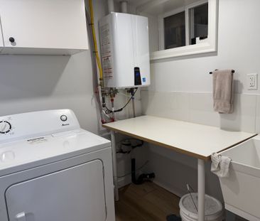 For Lease - 86 Roxborough Road, Newmarket, Ontario - Photo 5