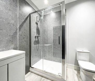 1 bedroom Flat To Let - Photo 3