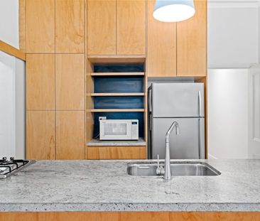 Distinguished Drummond - Photo 2