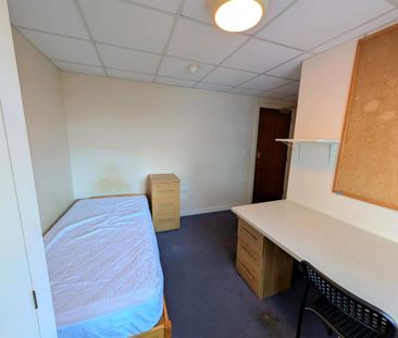 1 bedroom house of multiple occupation to rent - Photo 4