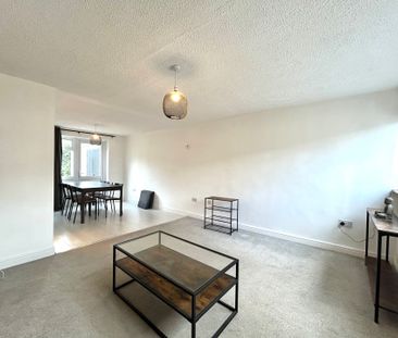 Langdale Gardens, Reading Langdale Gardens, Reading - Photo 1