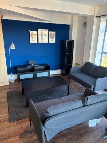 2 Bed Flat, St James's Road, SE1 - Photo 2