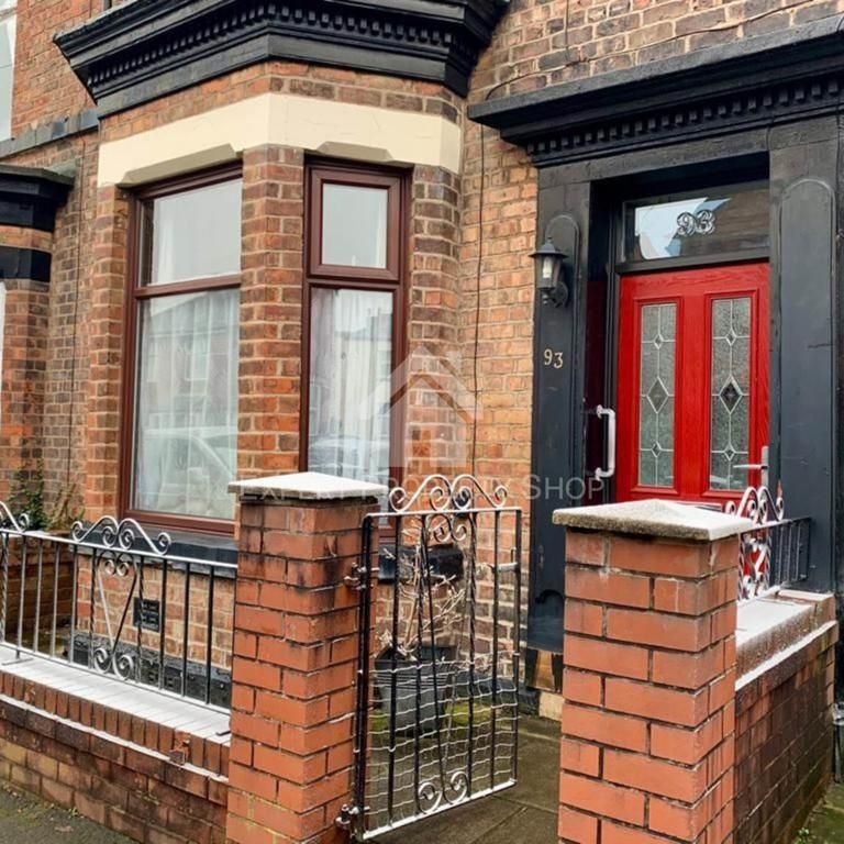 1 bedroom in a house share to rent - Photo 1