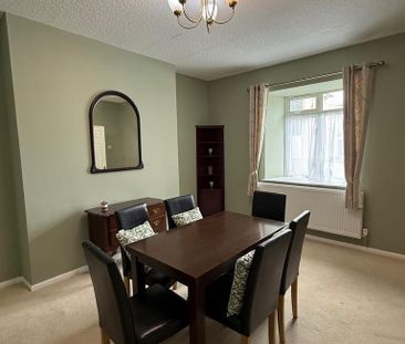 4 bedroom detached house to rent - Photo 3