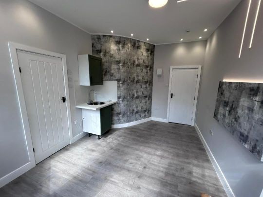 Studio Flat, Fortis Green Road, N10 - Photo 1