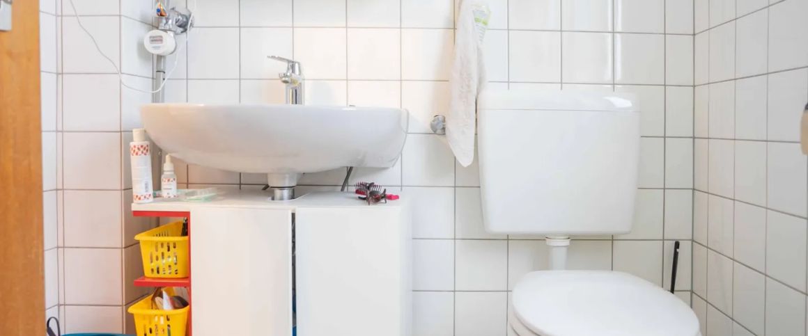 Direkt am Schmölderpark: Schickes DG-Appartement mit Einbauküche! - Photo 1