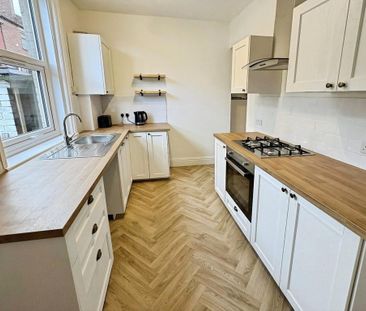 2 bedroom terraced house to rent - Photo 5