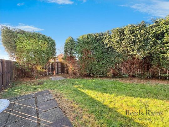 3 bedroom detached house to rent - Photo 1