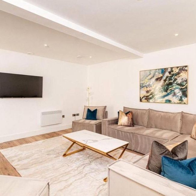 3 bedroom apartment to rent - Photo 1