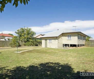 “Charming 3-Bedroom Lowset Home in Convenient Location” - Photo 5