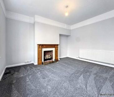 2 bedroom property to rent in Poole - Photo 2