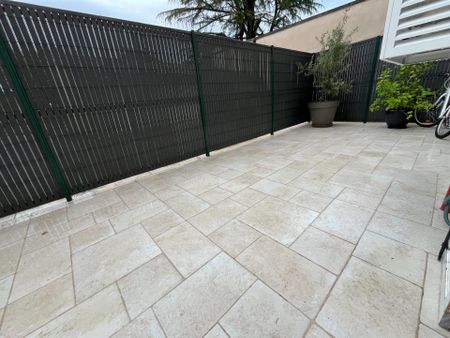 Location Appartement 3 pièces 85m² ST DONAT SUR L HERBASSE 26260 - Photo 5