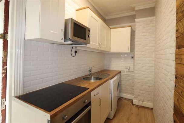 York Road, Southend-on-sea, SS1 - Photo 1