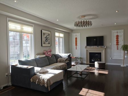 For Lease - 16 William Bartlett Drive, Markham, Ontario - Photo 5