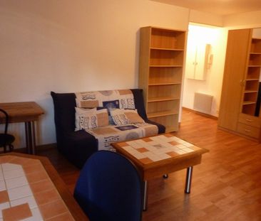 Location Appartement 2 pièces 25m² MONTMORILLON 86500 - Photo 1