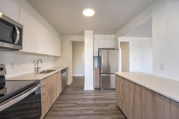 25 St. Dennis - Photo 1