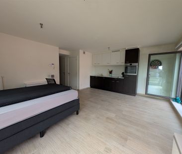 Zeer mooi 1 slaapkamer appartement met open keuken en gezellig terras - Photo 2