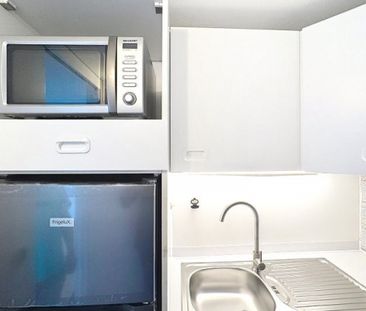 Atypique appt style duplex (+-61m²) / Churchill. - Photo 2