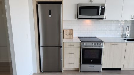 For Lease - 1195 The Queensway Avenue Unit# 419, Toronto, Ontario - Photo 3