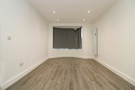 Lynton Road, Acton, W3 - Photo 2