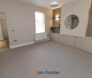 1 Bedroom Apartment - Photo 3