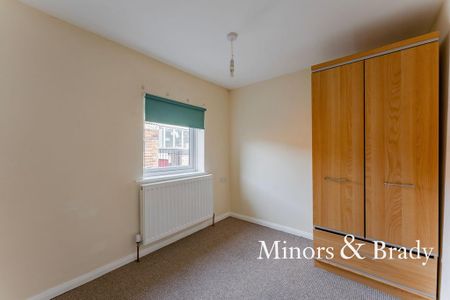 2 bedroom terraced house to rent - Photo 4