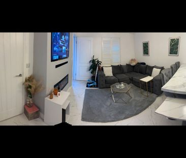 4 Bed Semi-Detached House, Travers Street, M7 - Photo 2