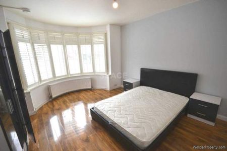 5 bedroom property to rent in Reading - Photo 2