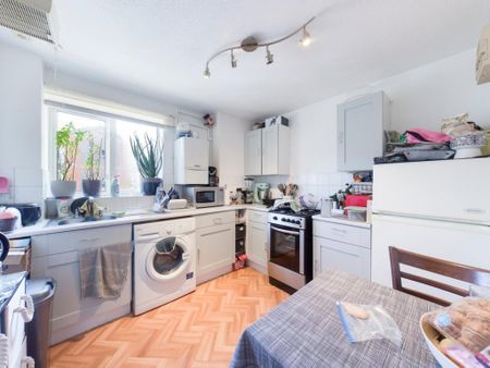 1 bedroom flat to rent - Photo 5